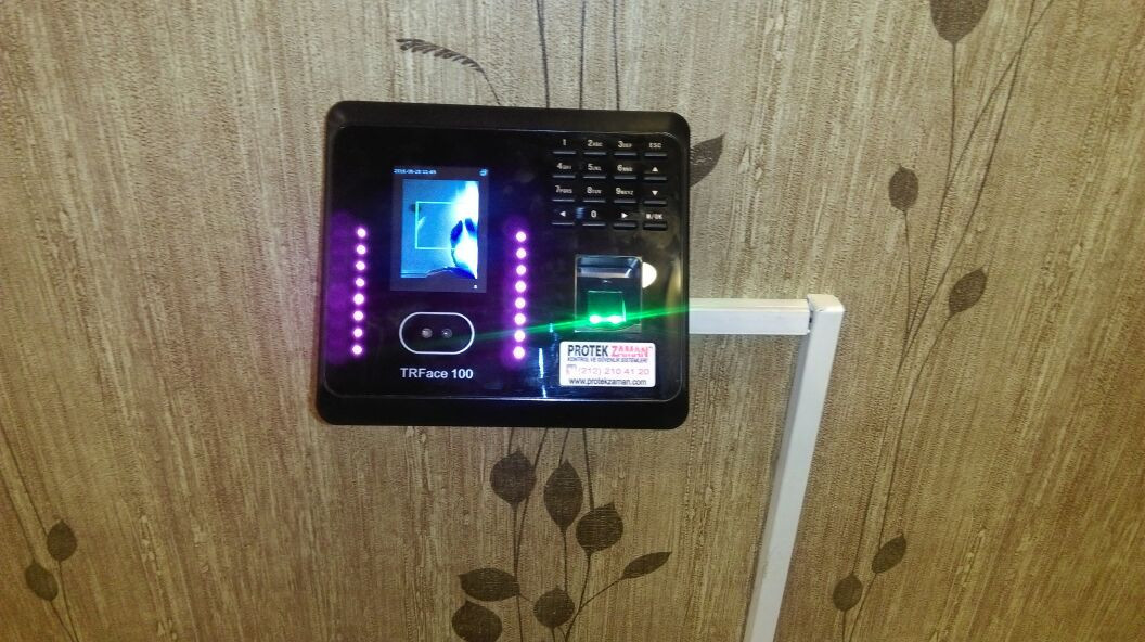 PROFACE PR100-ID Montaj Görüntüleri